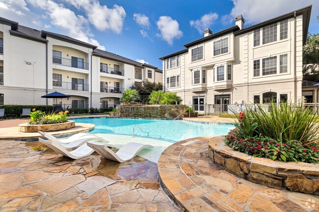 Building Photo - Hadley Midtown Rental