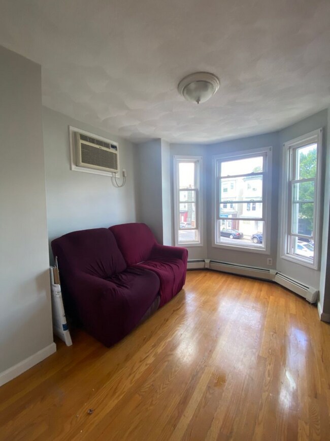 Photo - 329 Paris St Unidad 2