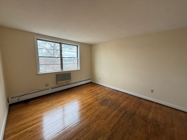 149-151 Adelaide St. - 149-151 Adelaide St. Unit AD 151 / C-1