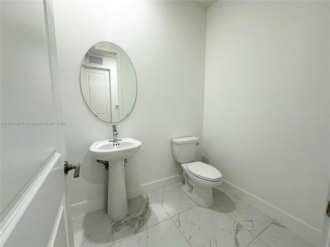 Photo - 12273 SW 44th St