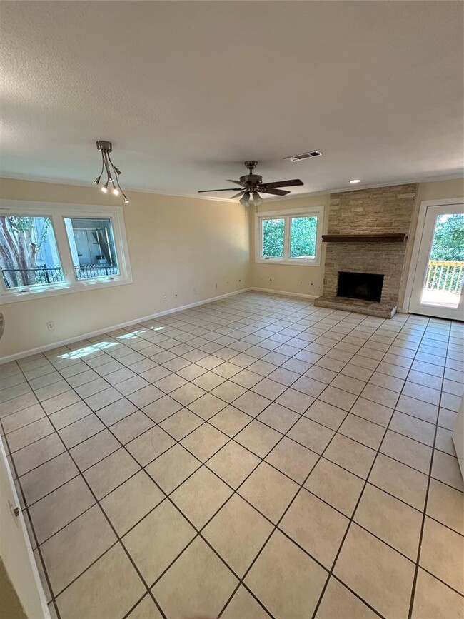 Photo - 3529 N Hills Dr