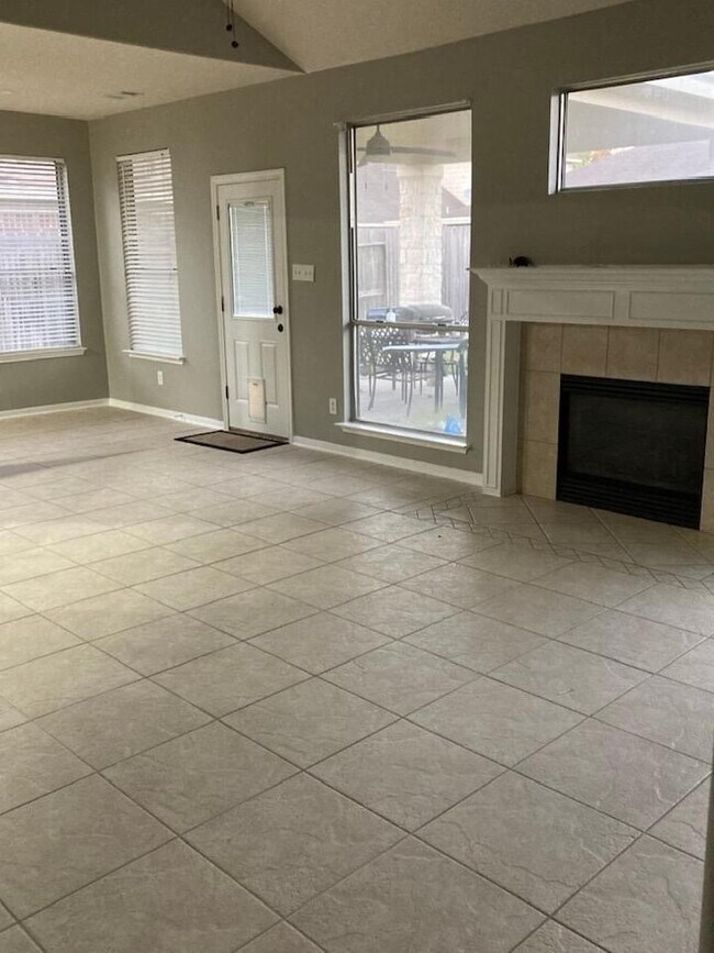 Photo - 2322 Trotter Dr