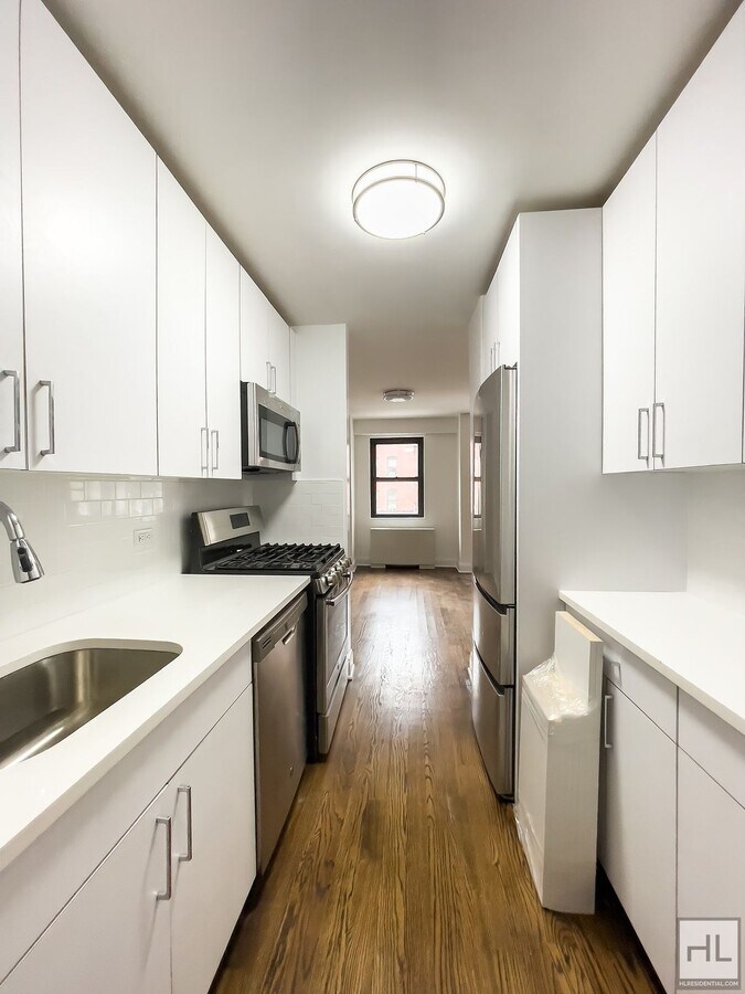 Photo - E 88th St Unidad 12C