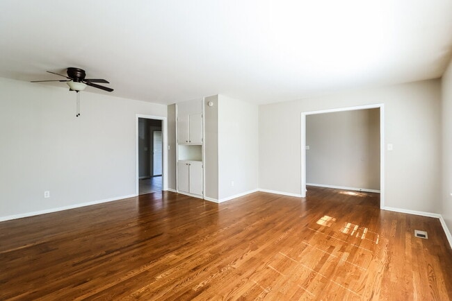 Photo - 229 Sam Pate Dr