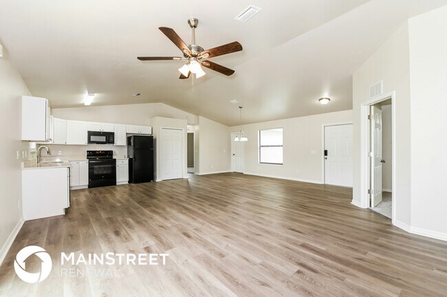 Photo - 2702 50th St W
