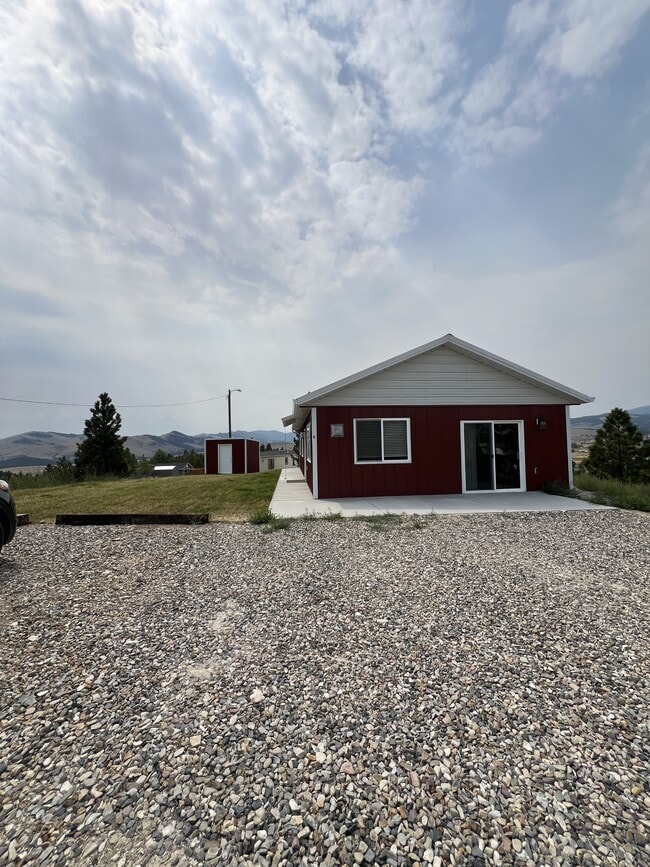 Photo - 5584 Windy Ridge Dr