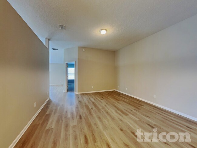 Photo - 69 Marisco Way