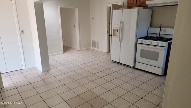 Photo - 2726 N Estrella Ave