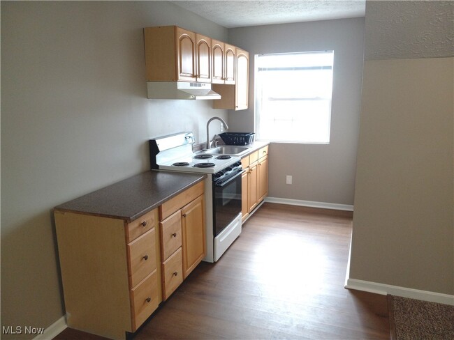 Photo - 8754 Cleveland Ave NW