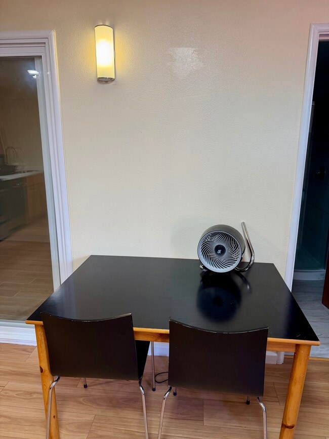 Photo - 5419 Silva Ave