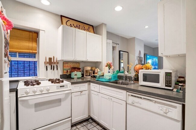 Photo - 151 Highland St