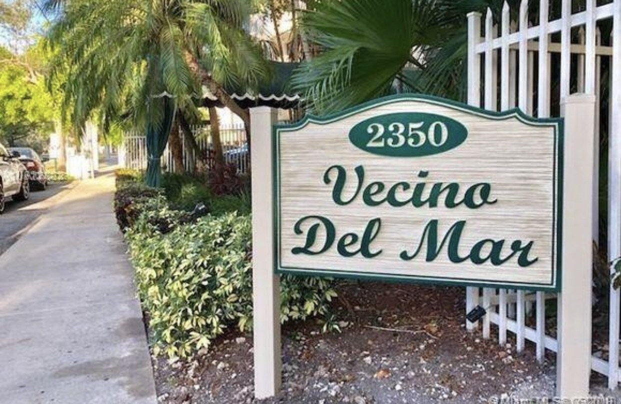Photo - 2350 NE 135th St Condo