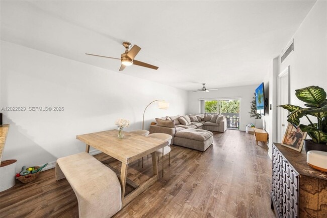 Photo - 100 Edgewater Dr Unit 329