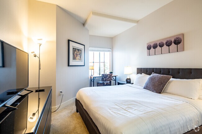 2HAB, 2BA-1,355 ft² - LA Luxury Furnished Housing