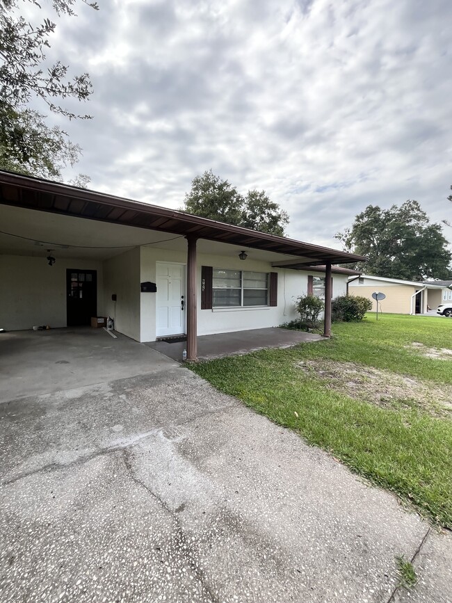Building Photo - 905 N Crystal Ter Rental