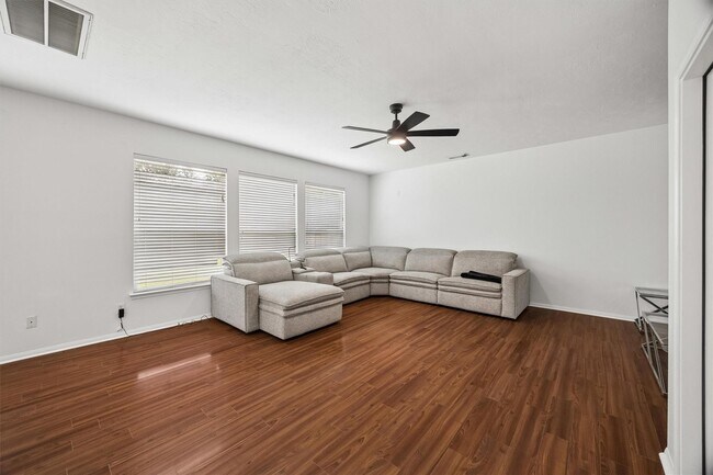 Photo - 19202 Dickson Park Dr
