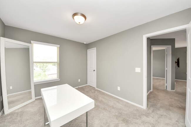 Building Photo - 1917 Barrel Oak Dr