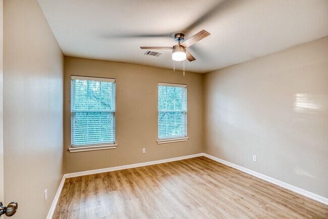 Photo - 2309 San Augustine Ln