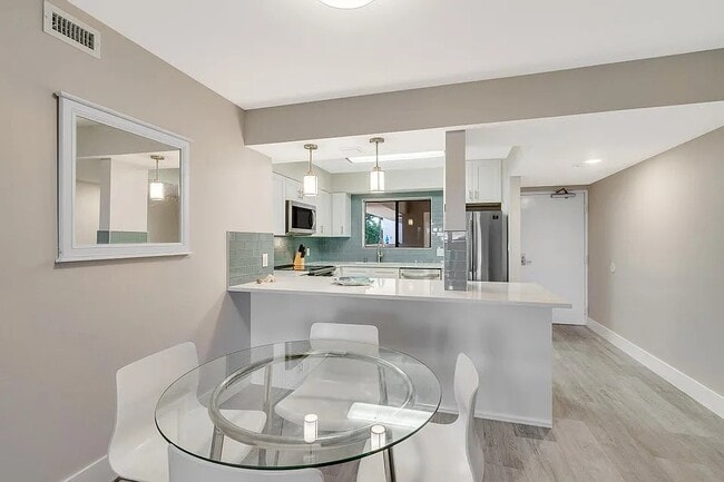 Kitchen/Dining area - 420 Celestial Way Unit 106