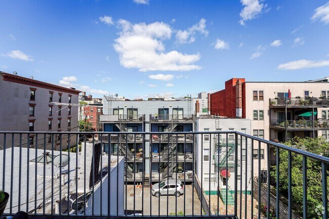 Building Photo - 402 Madison St Unit 4 Rental