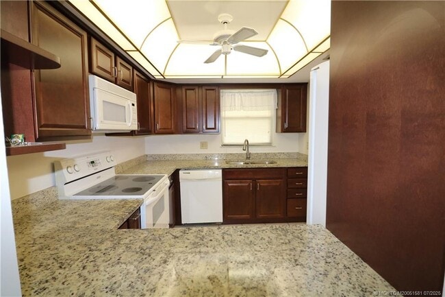 Photo - 241 SW South River Dr Unit 106