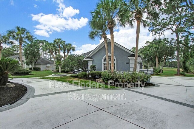 Photo - 4032 Mission Hills Cir W