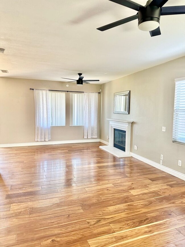Photo - 1508 Robles Dr