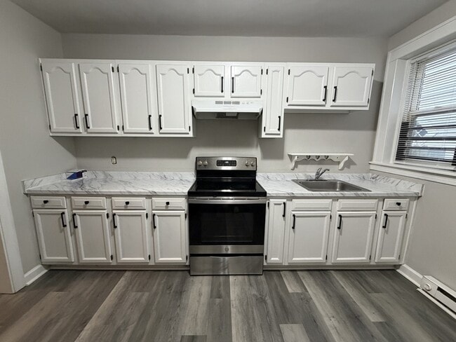 Photo - 2111 Bellevue Ave