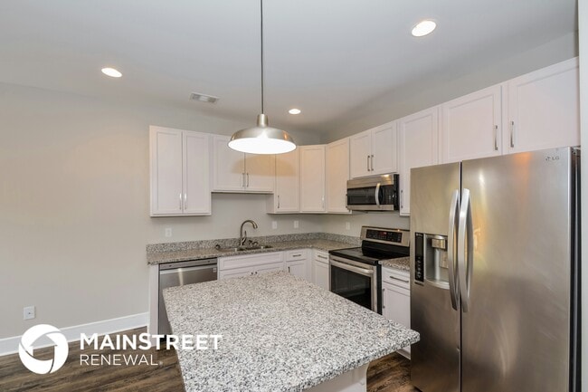 Photo - 124 Hartsville Ct