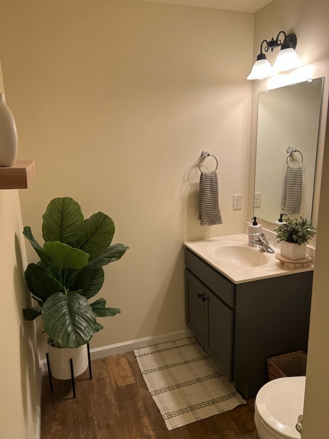 Photo - 834 Byler Cir