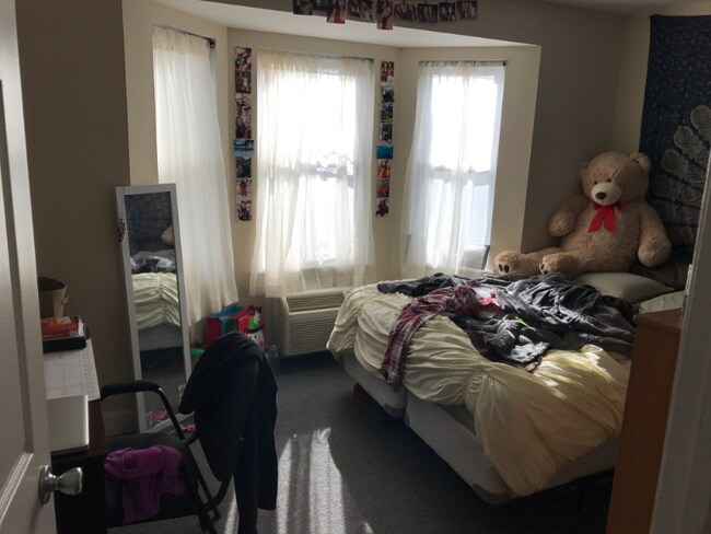 Photo - 1514 W Diamond St Unit 2
