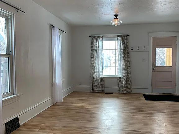 Photo - 6 BR 2 BA Single Family Home NEW U of MN - Sept 1 move in