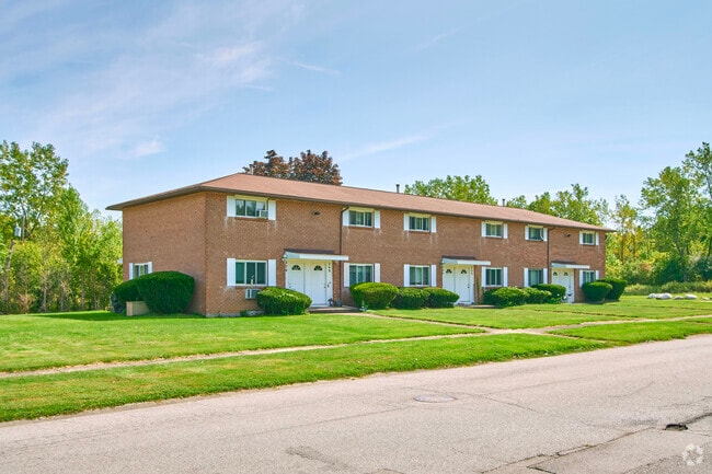 Chase Woods Manor Townhomes