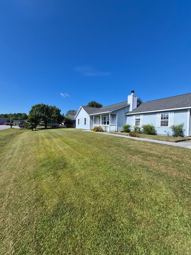 Photo - 3 bedroom 2 bath home in Foxtrace subdivision