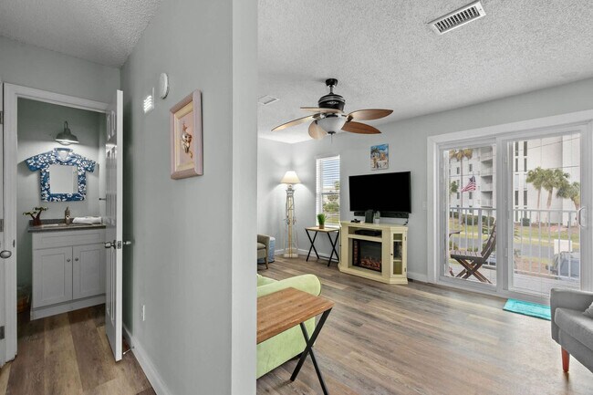 Photo - 22 Moreno Point Rd Unidad ID1285920P