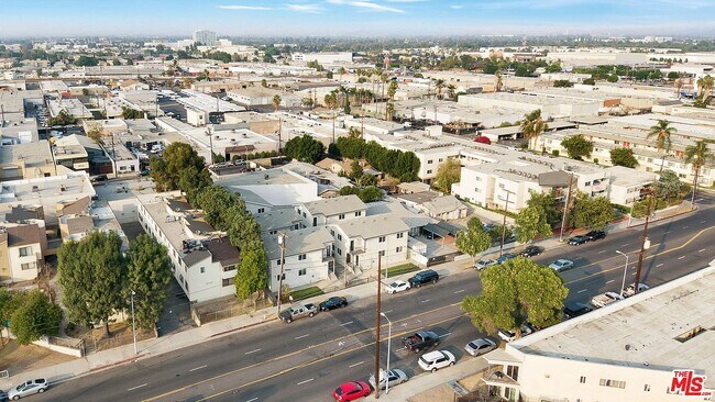 Saticoy Villas.