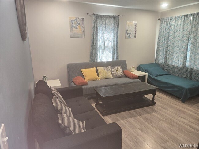 Photo - 1001 17th St