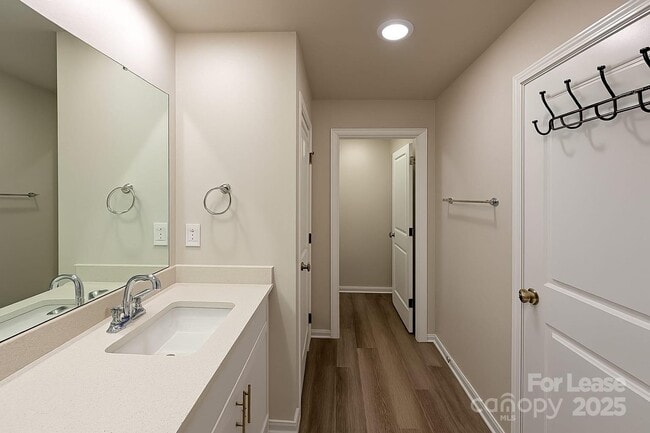 Photo - 5290 Brailey Cir Townhome