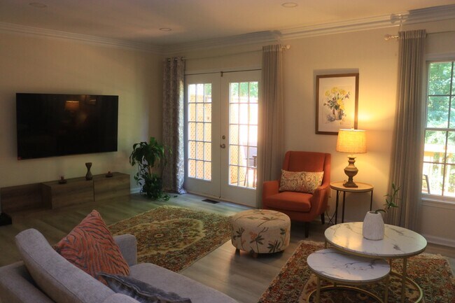 Photo - 6012 Loganwood Dr