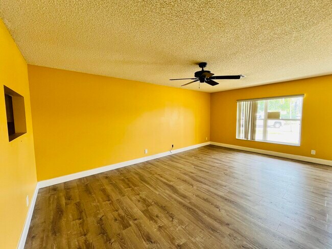 Photo - 5855 Timber Valley Dr