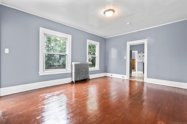 Photo - 1105 N Main St Unidad 1