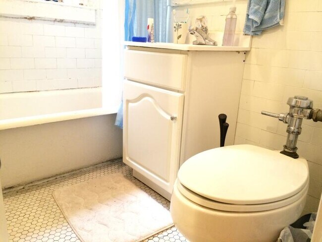 Photo - 1209 Boylston St Unidad 6