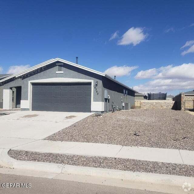 Building Photo - 14249 Paraiso Dr Rental