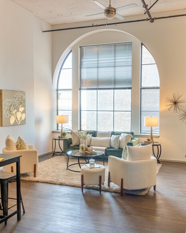 Sala de estar - Front Page Lofts