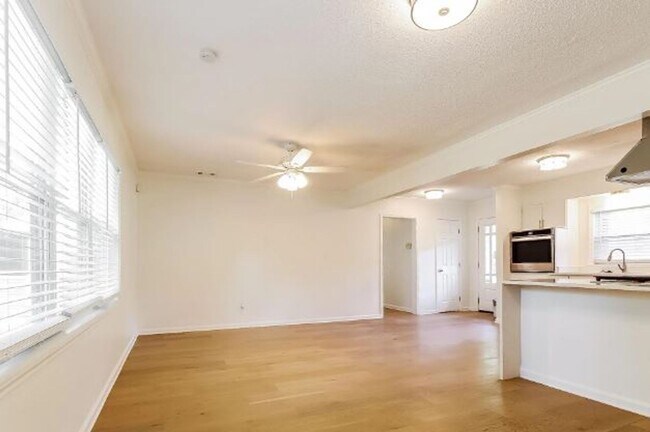 Photo - Contemporary Home in White Station School ...