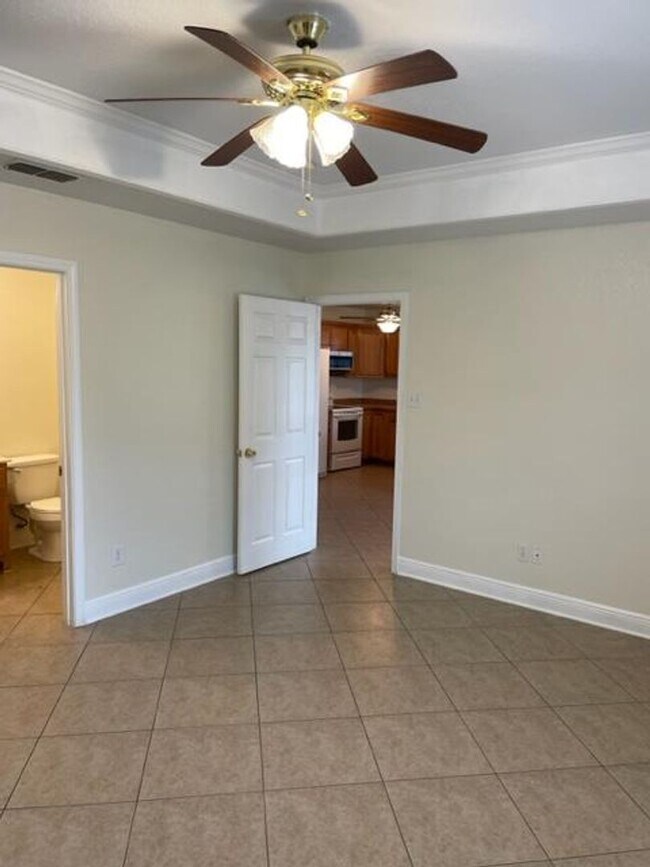 CUTE HOME in a GREAT LOCATION!! 3 Bedroom Rental House Rental in