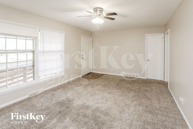 Photo - 6900 E 85th Terrace