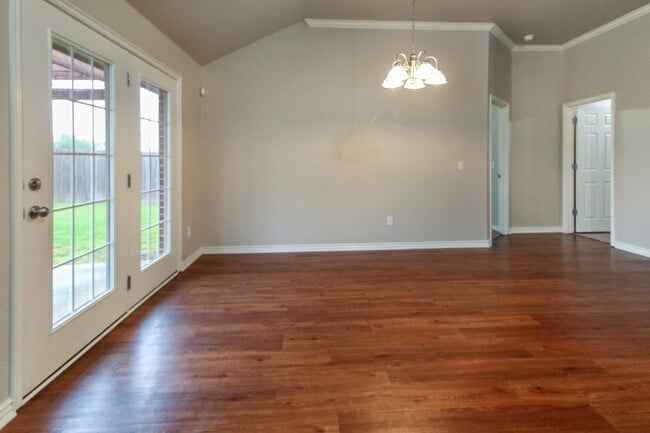 2111 Scissortail Landing Dr