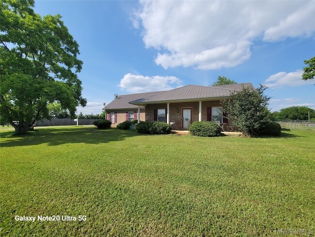 Photo - 77 Groves Ln