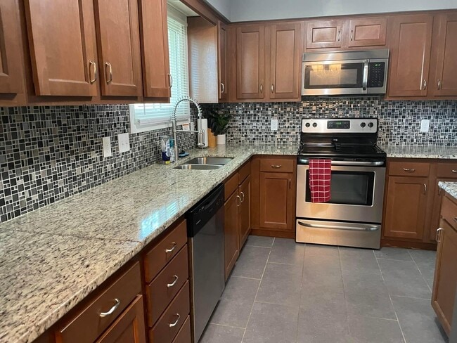 Kichen - 6425 N 68th St